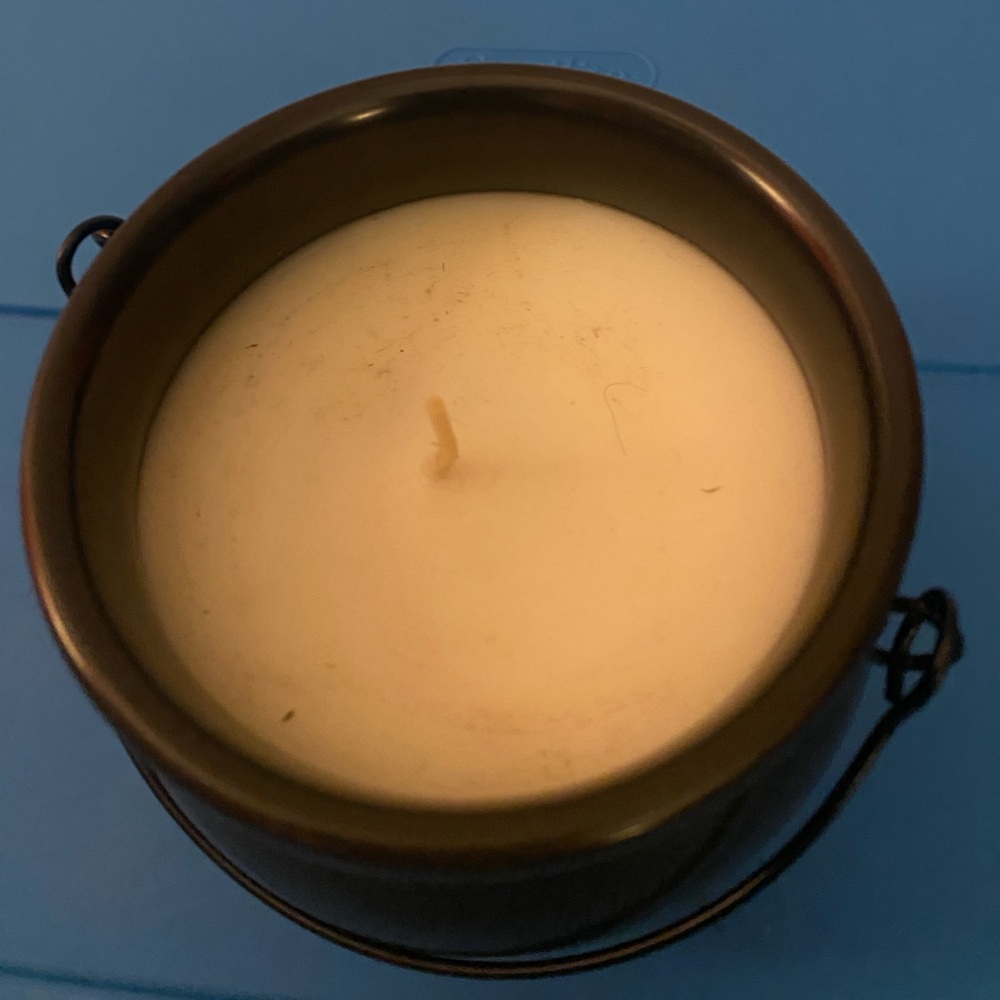 🖤NWT! Target Black Cauldron Candle🖤 - Picture 2 of 2
